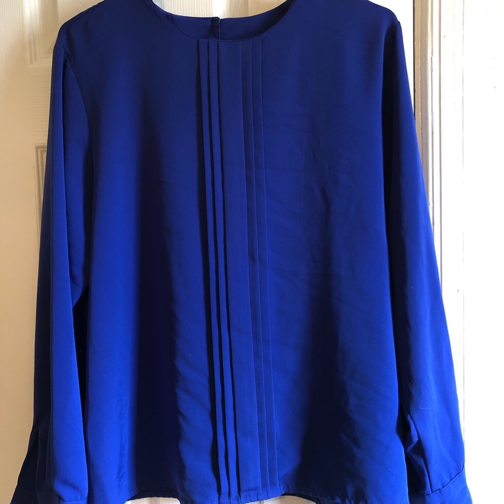 Vintage Colors by Revlon Long Sleeve Shirt